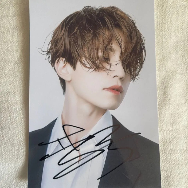 Korean Idol Lee Dong Wook Maga - Korean Lifestyle Magazine 리뷰 및 가격